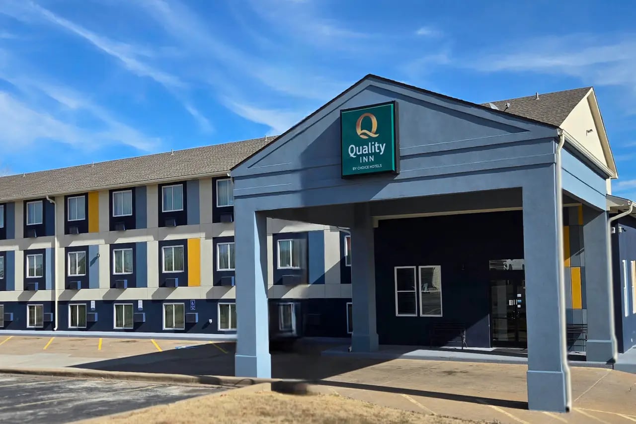 Quality Inn Ponca City Exterior